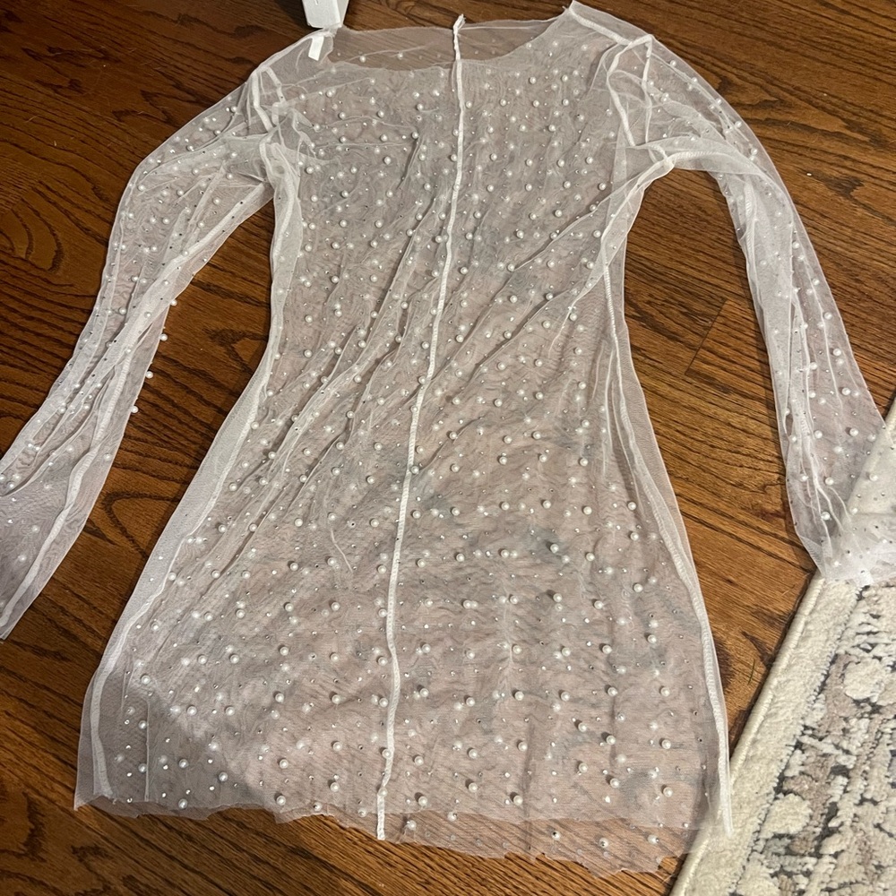Pearl coverup